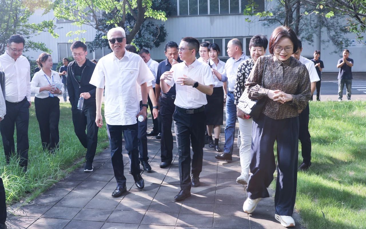 1726020283733261.jpg 8c5456104fca81012a6e164329daf24f.jpg