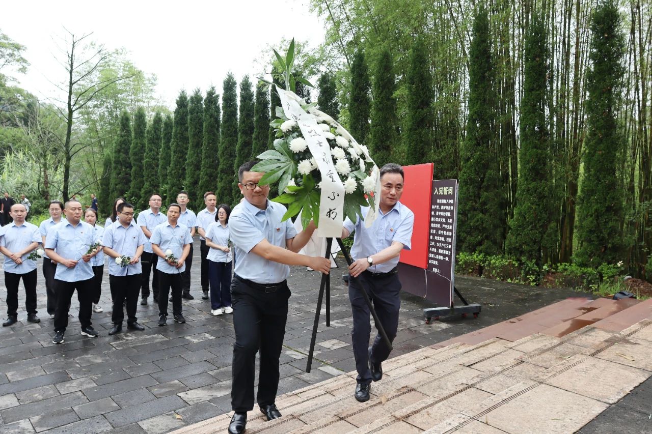 1751601641915285.jpg 1751601641915285.jpg